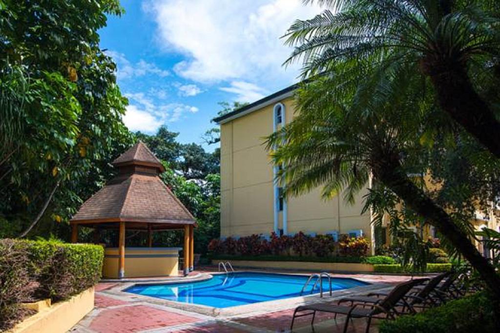 Hotel Apartotel&suites Del Rio San José