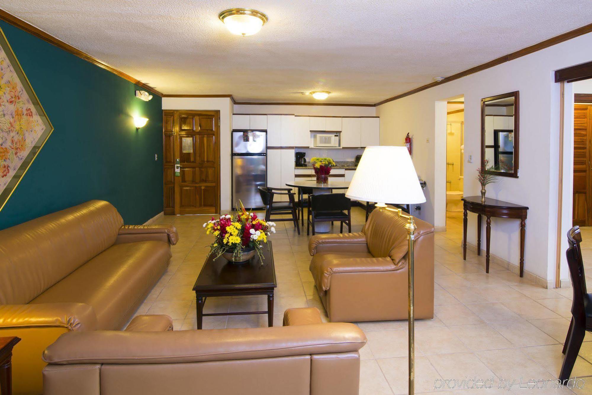 Apartotel&suites Del Rio Hotel
