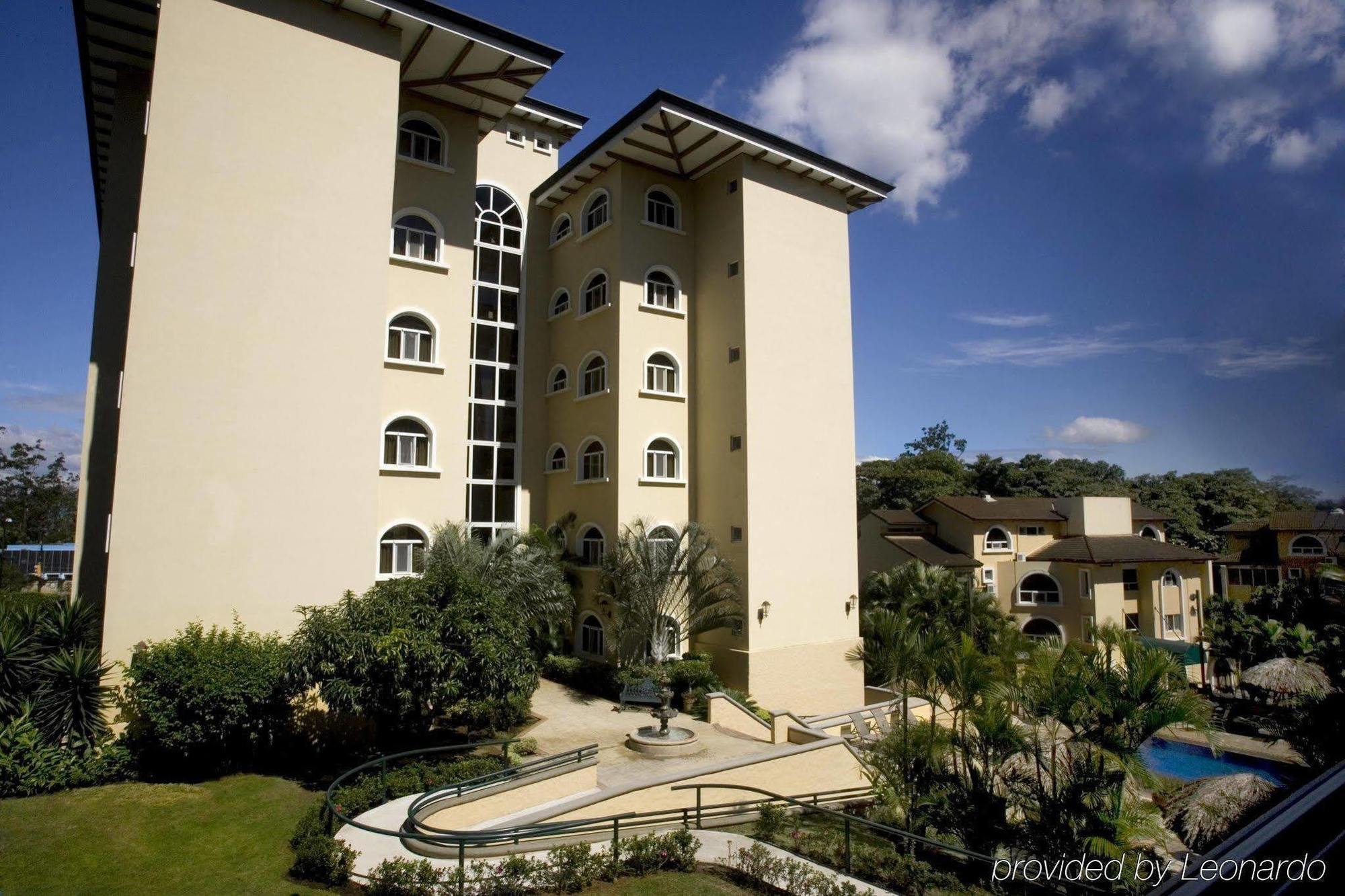 Apartotel&suites Del Rio Hotel