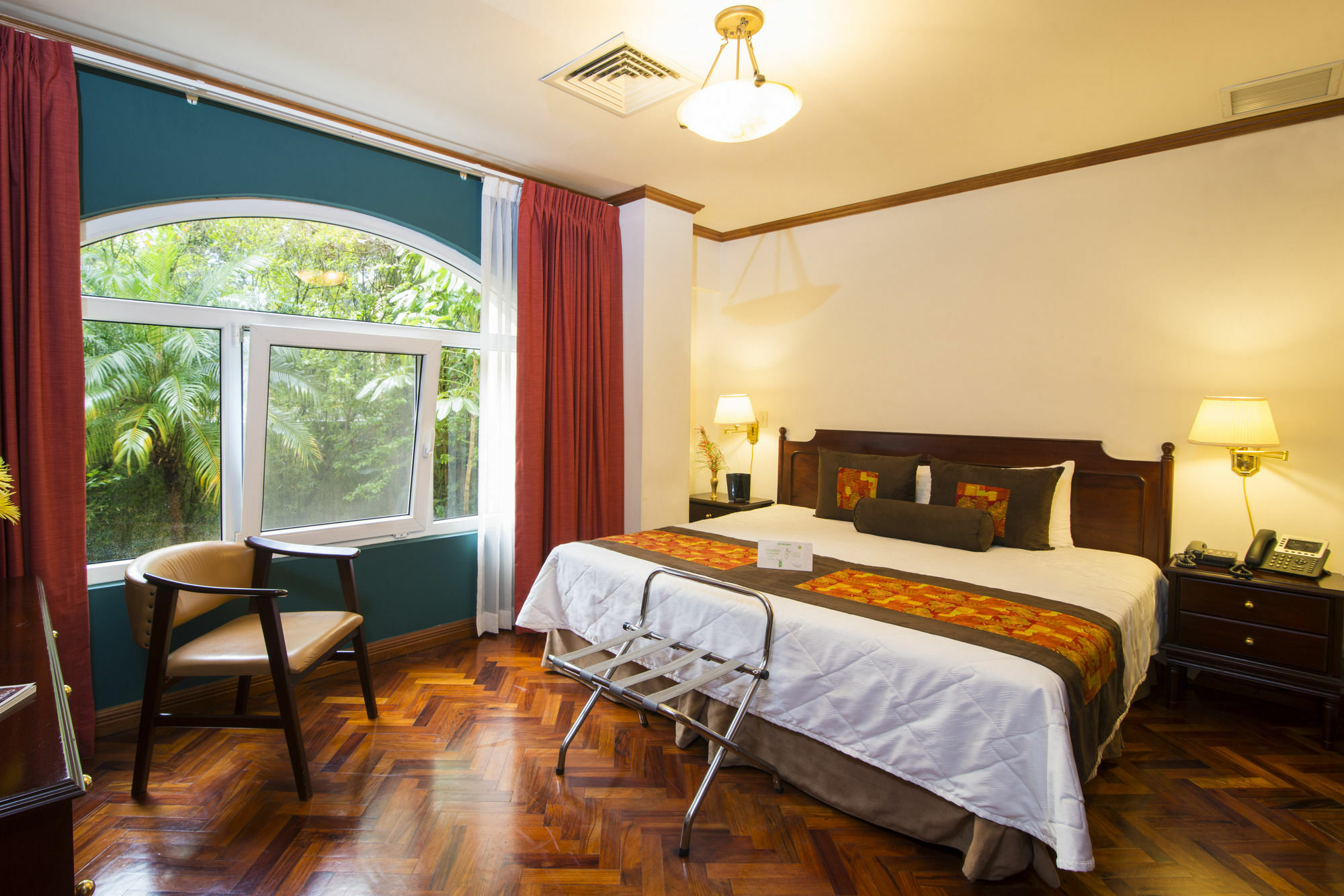 Apartotel&suites Del Rio 4*