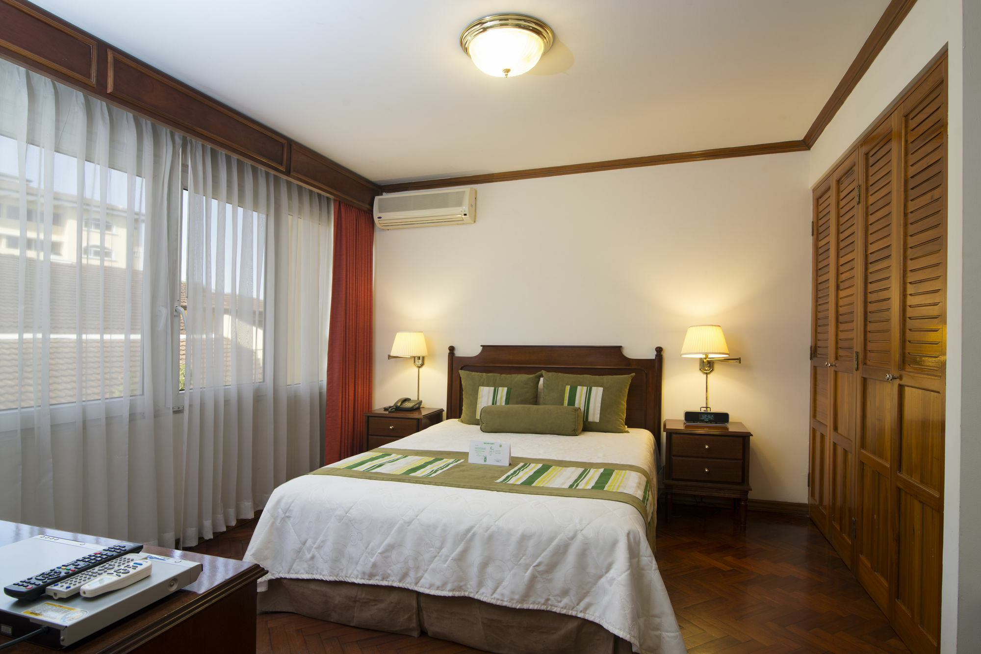 Apartotel&suites Del Rio Hotel San José
